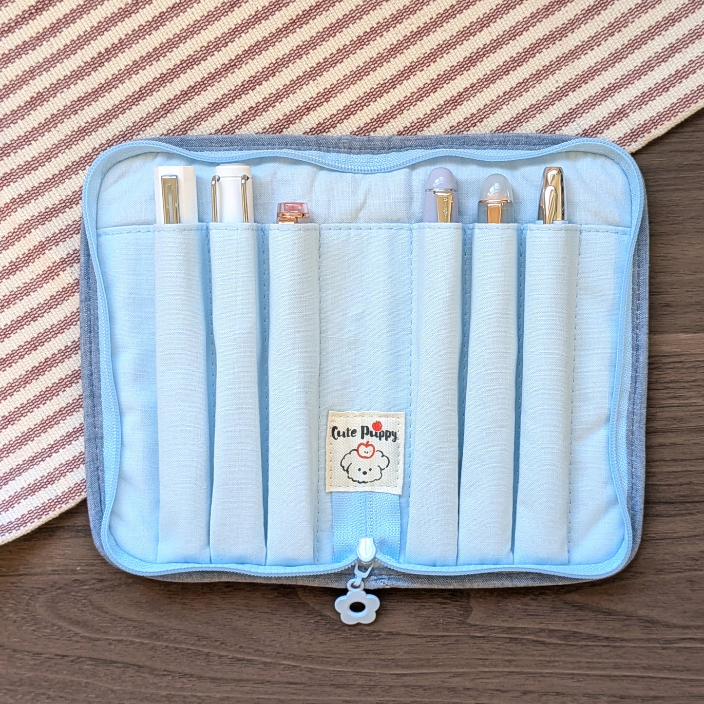 Blue Hello Kitty - 6 Slot Zipper