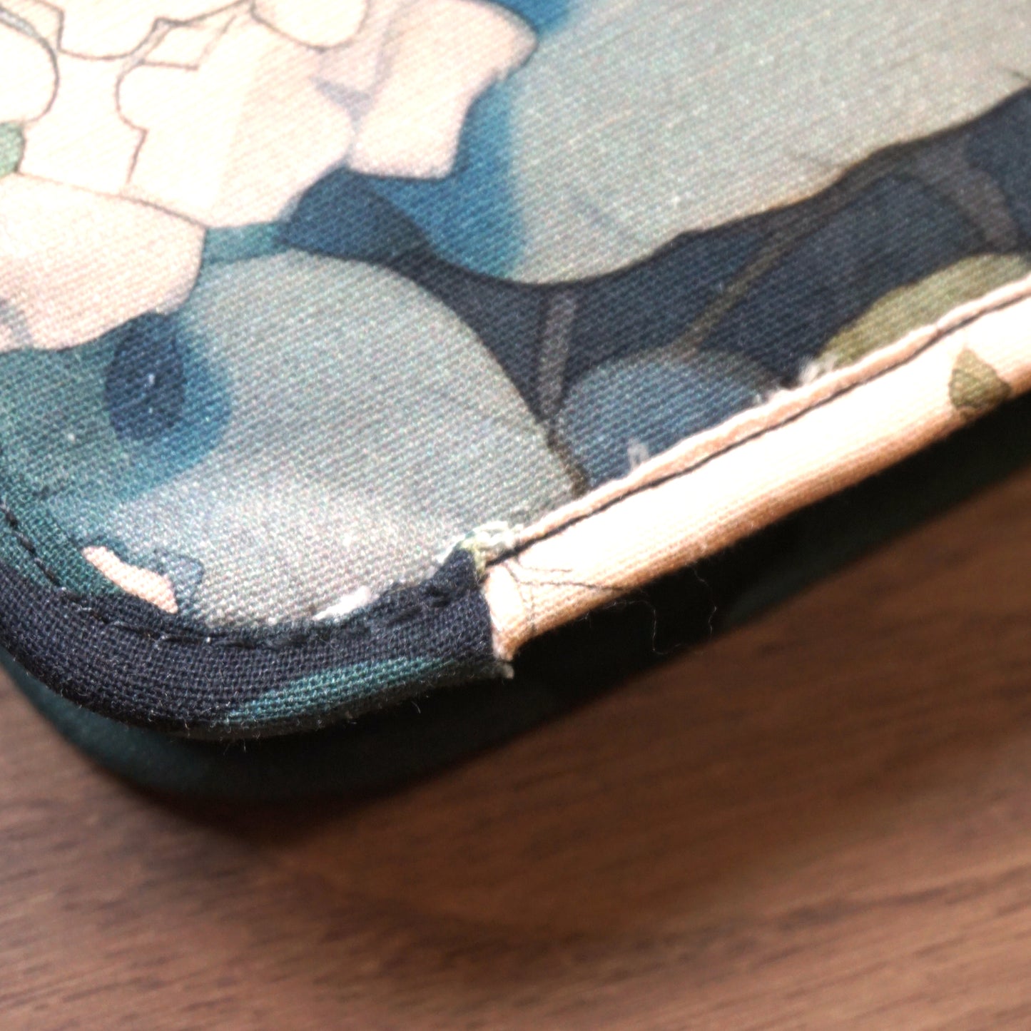 Cat - 6 Slot Zipper (B Grade)